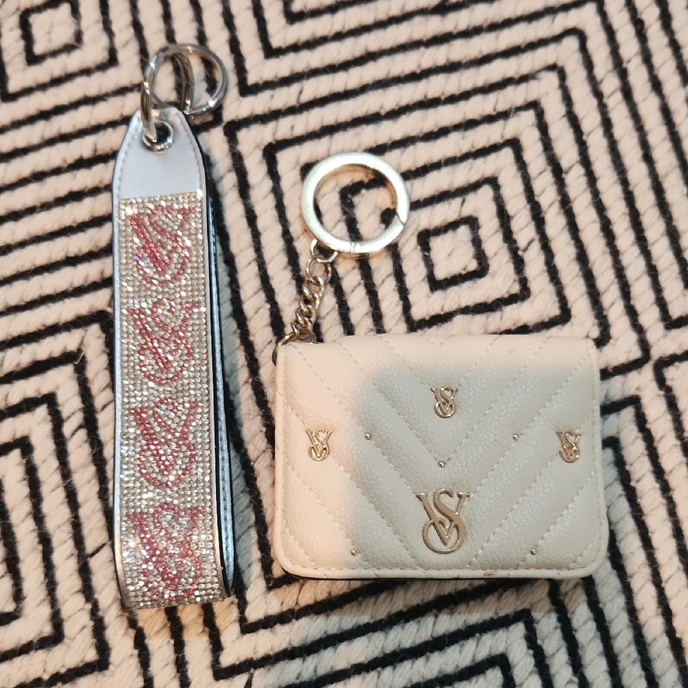 Victoria's Secret Cream Quilted Keychain Card Holder with Rhinestone Wristlet